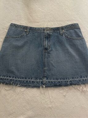 Aeropostale Vintage Y2K Blue Denim Mini Skirt with Frayed Hem 9/10